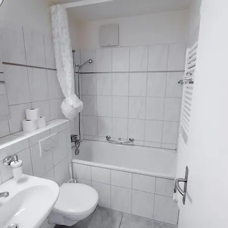 Apartment Executive 1bd Flat In The Center - Hoesch 2 *